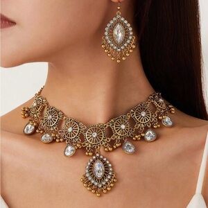 Elegant Gold and Silver Women's Necklace and Earring Set